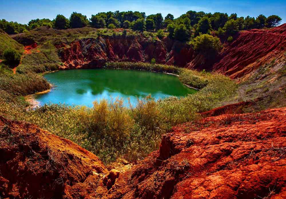 luoghi-più-instagrammabili-del-Salento-la cava-di-bauxite